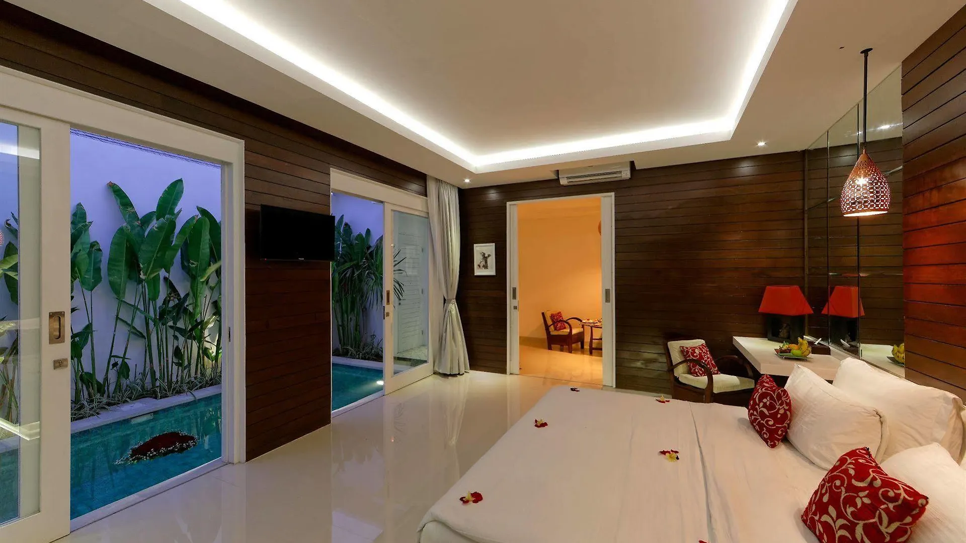 Bajra Bali Villa Seminyak 0*,